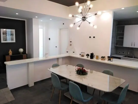 Tek Büyük Yataklı Oda, Balkon