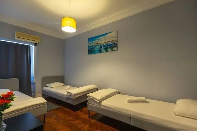 Basic Triple Shared Bathroom