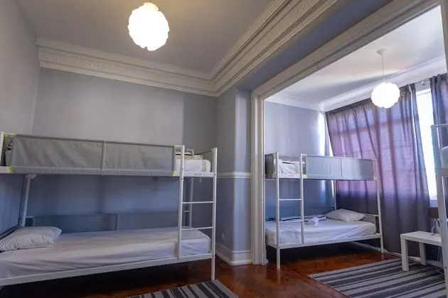 Shared Dormitory, 8 Men only