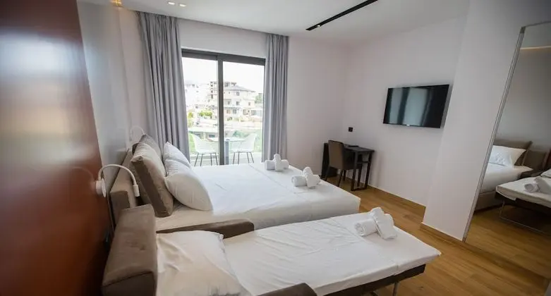 Deluxe Üç Kişilik Oda