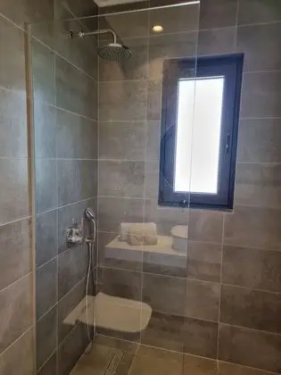 Luxury Tek Büyük Yataklı Oda