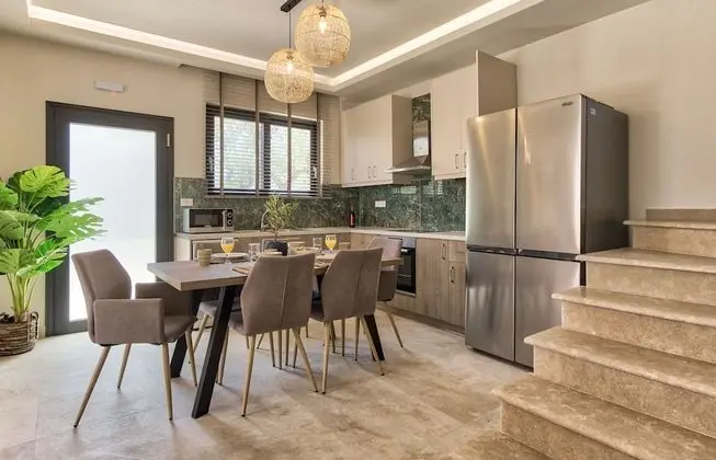 Deluxe Villa
