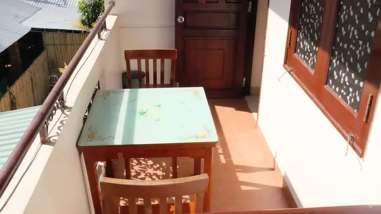 Tek Büyük Yataklı Oda, Balkon