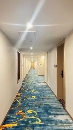Business Tek Büyük Yataklı Oda