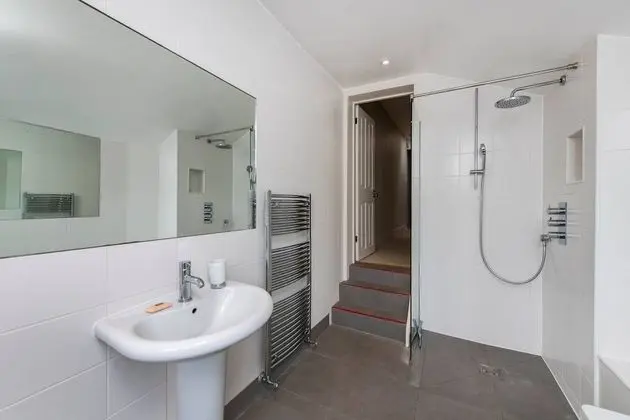 Ev (2 Bedrooms)