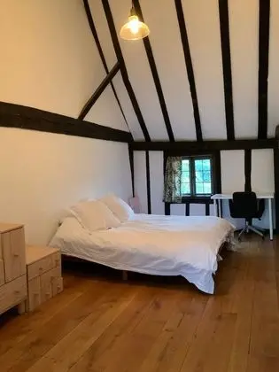Ev (4 Bedrooms)