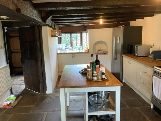 Ev (4 Bedrooms)