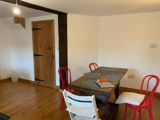 Ev (4 Bedrooms)