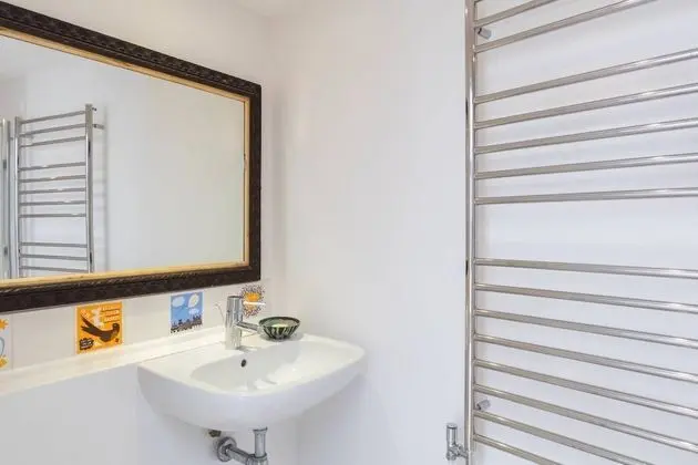 Ev (1 Bedroom)