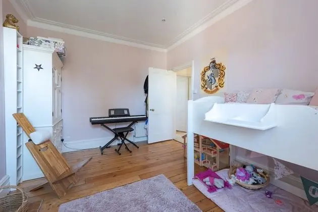 Family Ev (5 Bedrooms)