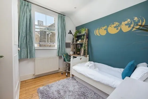 Family Ev (5 Bedrooms)
