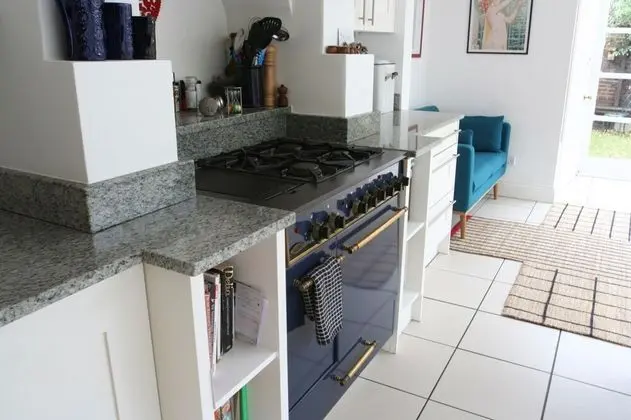 Family Ev (5 Bedrooms)