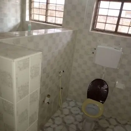 Economy Tek Büyük Yataklı Oda, Ortak Banyo