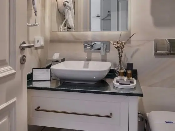 Çift Kişilik, Şehir Manzaralı