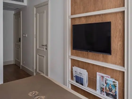 Connection Room, Şehir Manzaralı