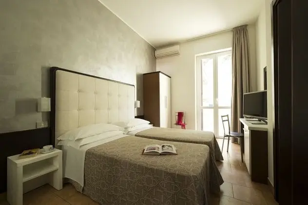 İki Ayrı Yataklı Oda, 2 Tek Kişilik Yatak