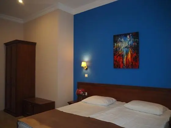 Business Tek Büyük veya İki Ayrı Yataklı Oda