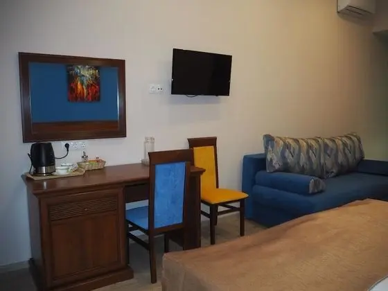 Business Tek Büyük veya İki Ayrı Yataklı Oda