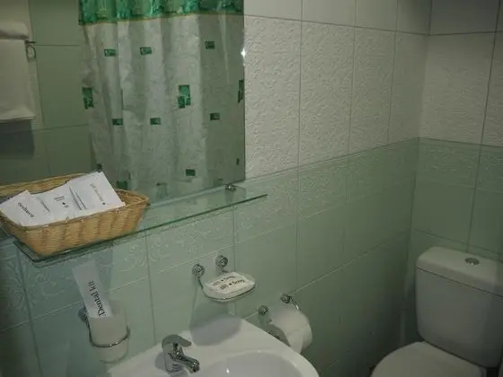 Comfort Tek Büyük veya İki Ayrı Yataklı Oda