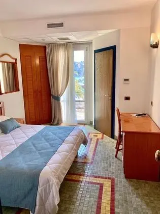 Tek Büyük Yataklı Oda, Deniz Manzaralı