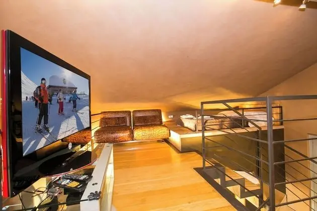 Family Apart Daire, Birden Çok Yatak, Buzdolabı ve Mikrodalga (Della Fontana Penthouse)