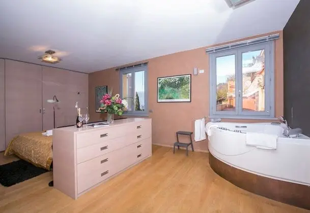 Family Apart Daire, Birden Çok Yatak, Buzdolabı ve Mikrodalga (Della Fontana Penthouse)