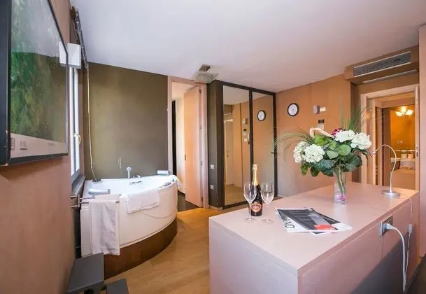 Family Apart Daire, Birden Çok Yatak, Buzdolabı ve Mikrodalga (Della Fontana Penthouse)