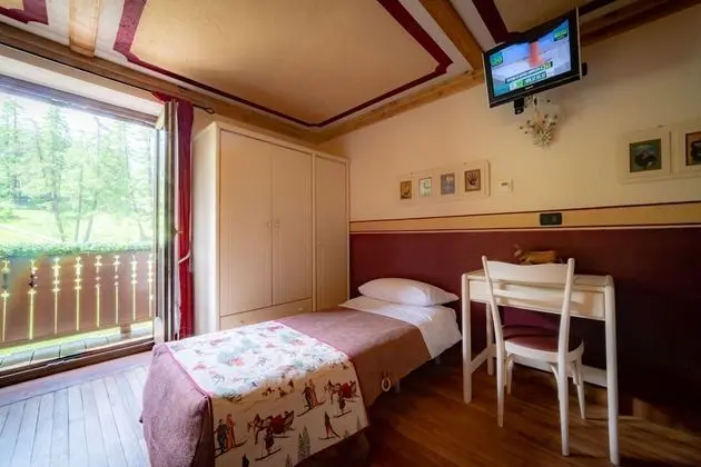 Comfort Dört Kişilik Oda, Özel Banyo