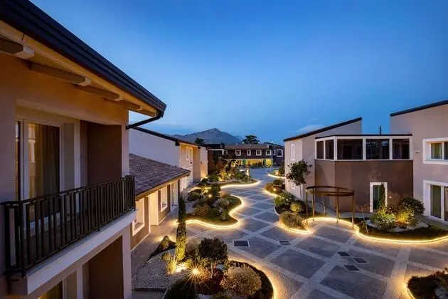 Comfort Tek Büyük veya İki Ayrı Yataklı Oda, Balkon