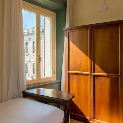 Economy Tek Büyük Yataklı Oda