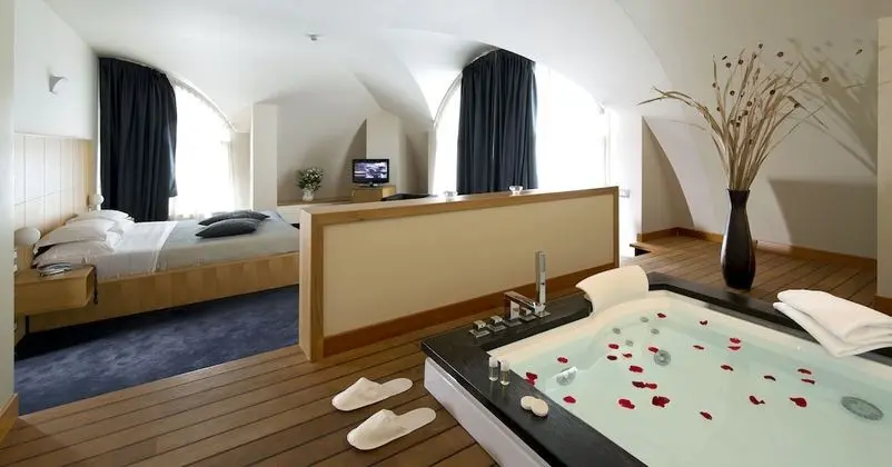 Süit, 1 Çift Kişilik Yatak