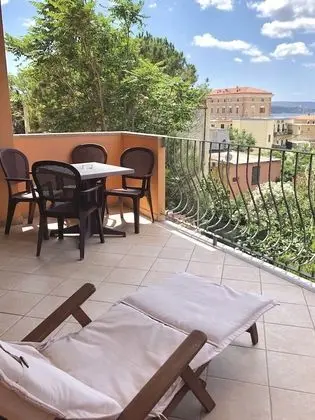 Superior Tek Büyük Yataklı Oda, Balkon, Deniz Manzaralı