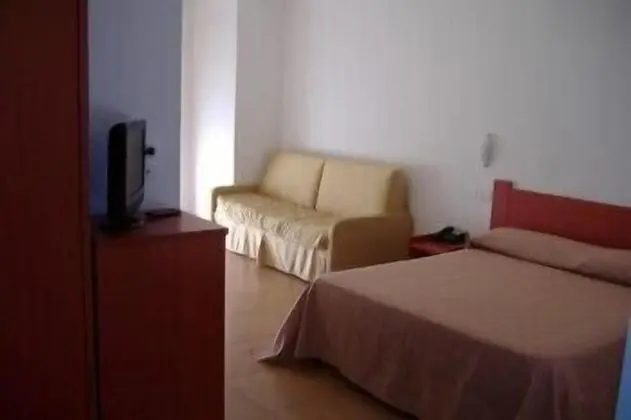 Üç Kişilik Oda, Balkon