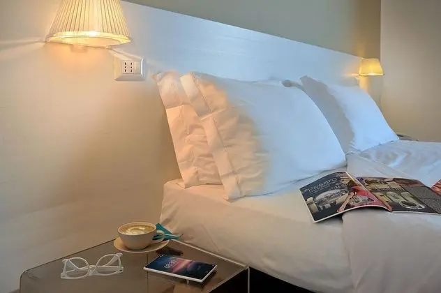 Comfort Tek Büyük veya İki Ayrı Yataklı Oda
