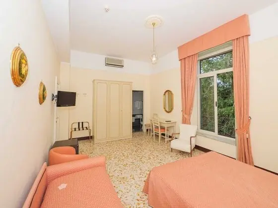 Standard Üç Kişilik Oda