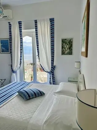 Standard Tek Büyük veya İki Ayrı Yataklı Oda, Balkon
