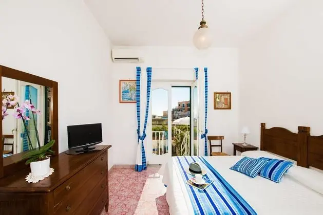 Standard Tek Büyük veya İki Ayrı Yataklı Oda, Balkon