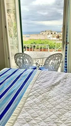 Standard Tek Büyük veya İki Ayrı Yataklı Oda, Balkon