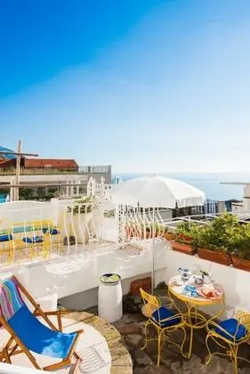 Standard Tek Büyük veya İki Ayrı Yataklı Oda, Balkon