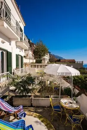Standard Tek Büyük veya İki Ayrı Yataklı Oda, Balkon