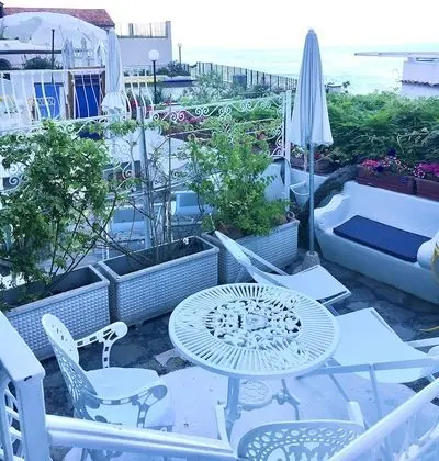 Standard Tek Büyük veya İki Ayrı Yataklı Oda, Balkon