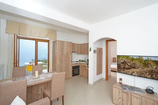 Romantic Apart Daire, Birden Çok Yatak, Göl Manzaralı