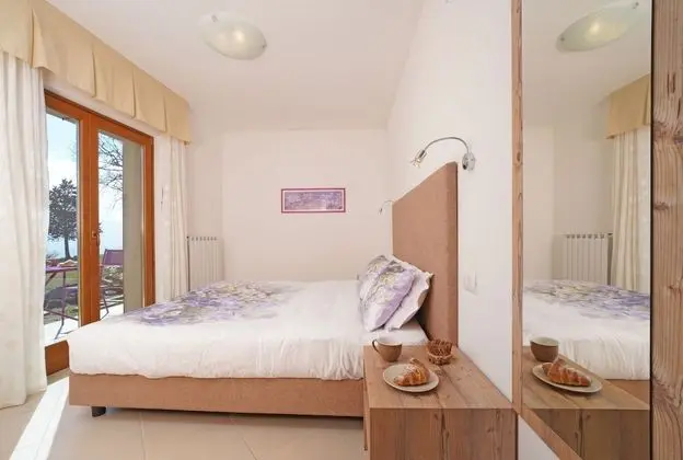 Romantic Apart Daire, Birden Çok Yatak, Göl Manzaralı