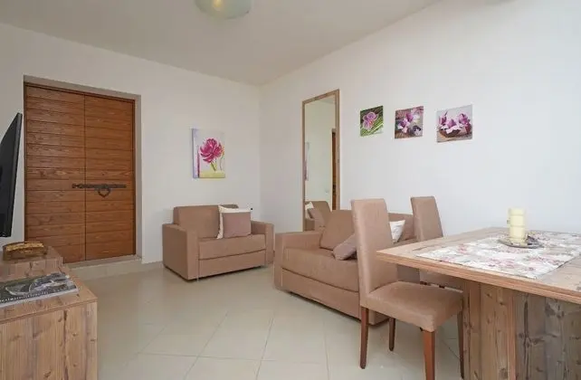 Romantic Apart Daire, Birden Çok Yatak, Göl Manzaralı