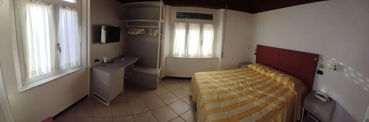 Tek Büyük veya İki Ayrı Yataklı Oda