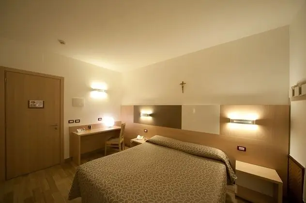 Superior Tek Büyük veya İki Ayrı Yataklı Oda