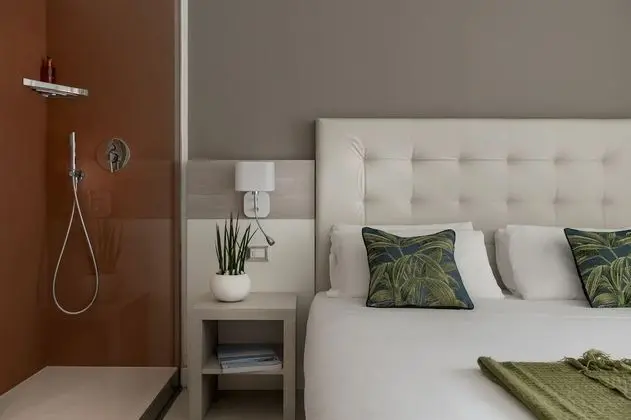 Basic Tek Büyük Yataklı Oda