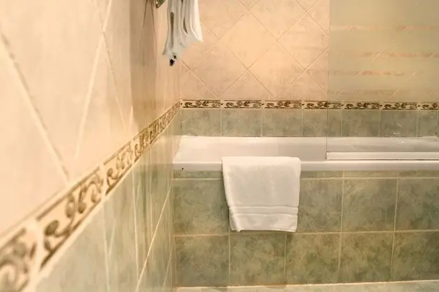 Classic Tek Büyük veya İki Ayrı Yataklı Oda