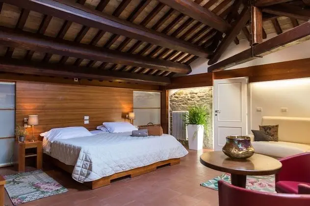 Superior Tek Büyük veya İki Ayrı Yataklı Oda