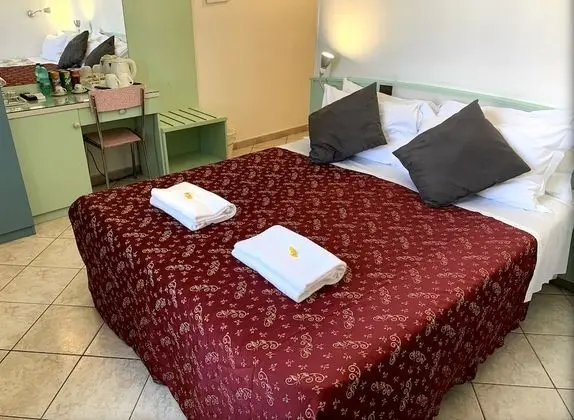 Standard Tek Büyük veya İki Ayrı Yataklı Oda